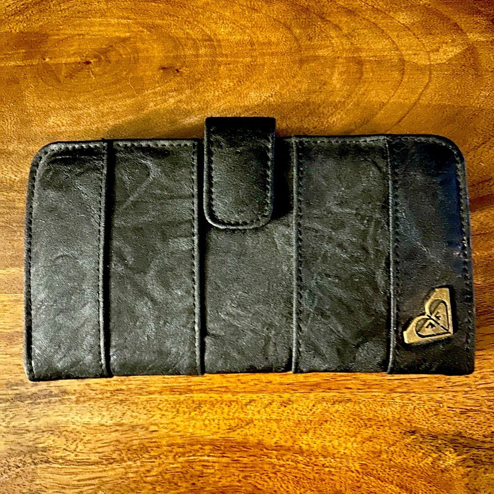 Classic Y2K Vintage Roxy Wallet Black Vegan Leather